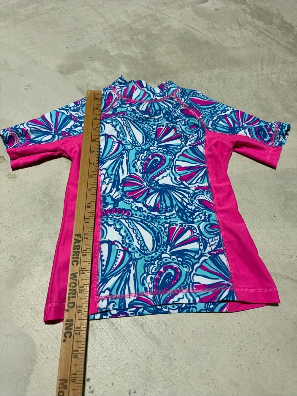 Lilly Pulitzer for target Girls Pink & Blue Patterned Rash Guard swim small 6/6x